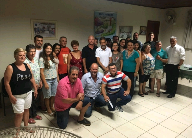 Prefeito e vice participam de reunião com moradores da Vila Prudenciana