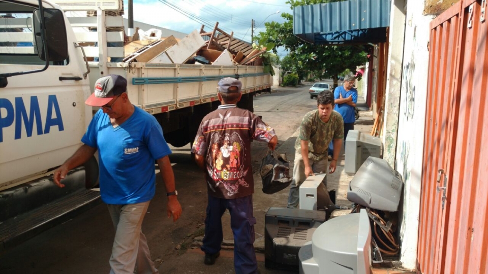 Assis + Limpa na Vila Progresso