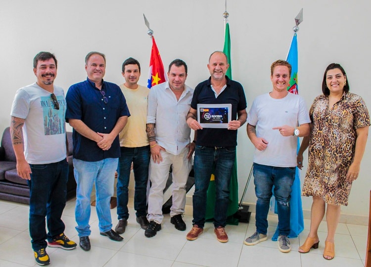 Prefeito recebe organizadores do Samba de Roda