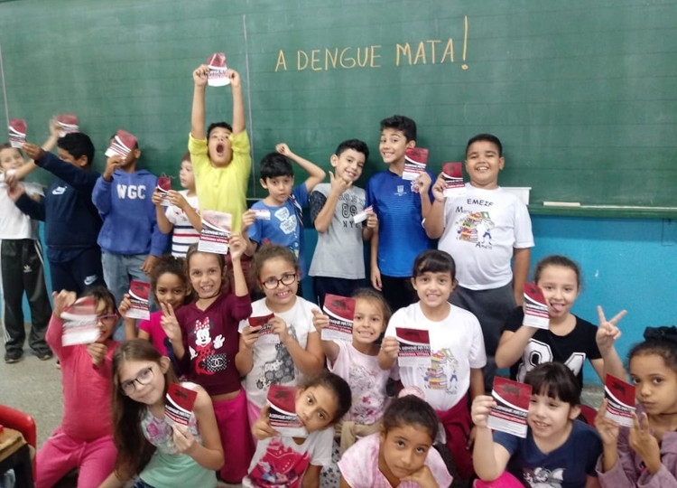 Alunos da escola Maria Amélia