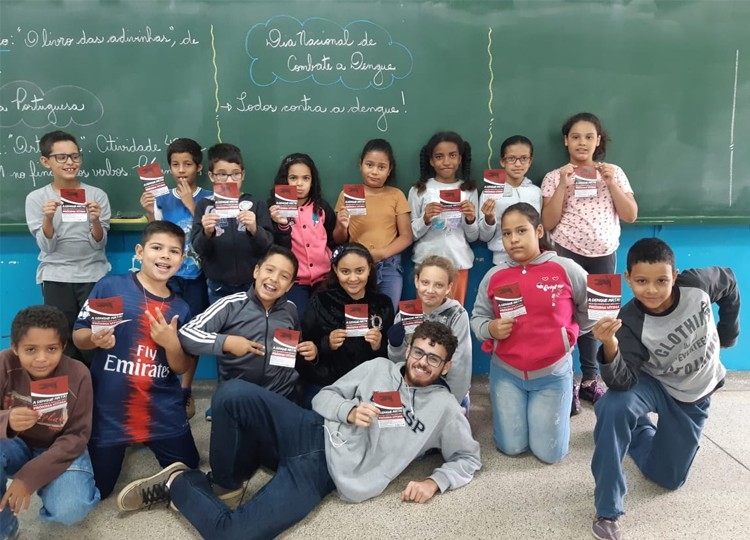 Alunos da escola Maria Amélia