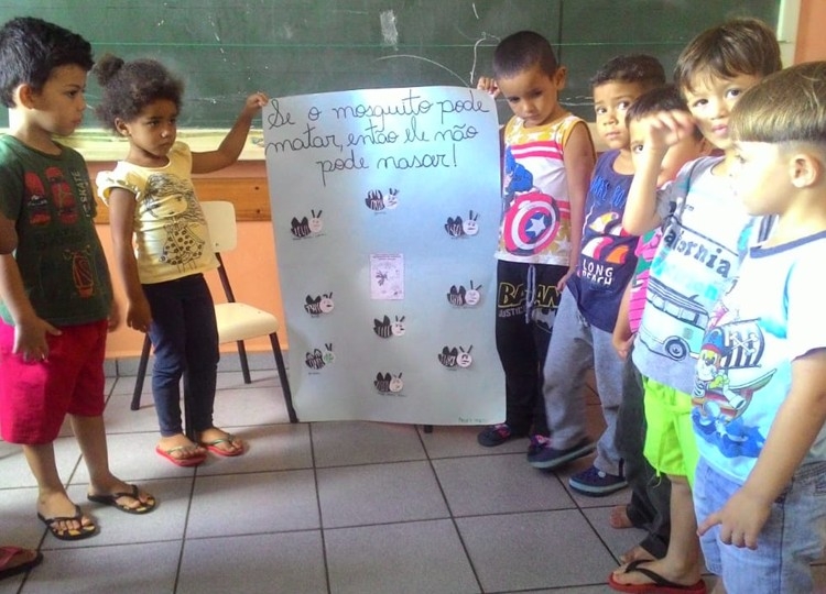 Alunos da escola Maria Amélia