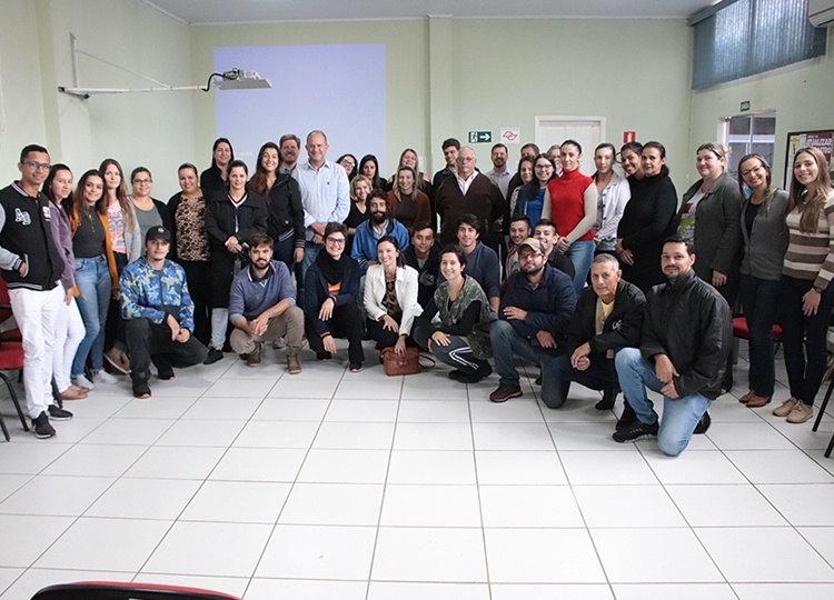 Posse de novos servidores 