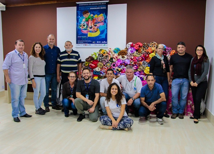 Fundo Social recebe doação de 200 cobertores da Sabesp