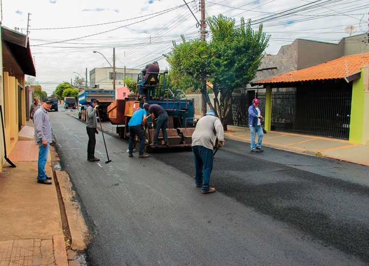 Asfalto para Todos ruas 24 de maio e Clybas Pinto Ferraz