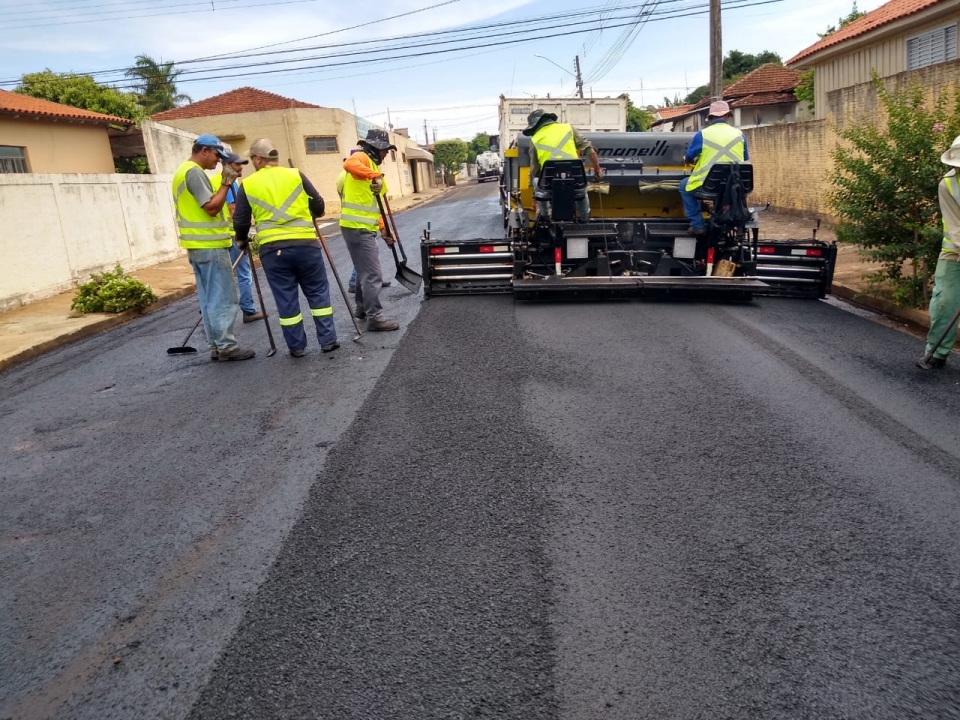 Asfalto na Vila Ribeiro 
