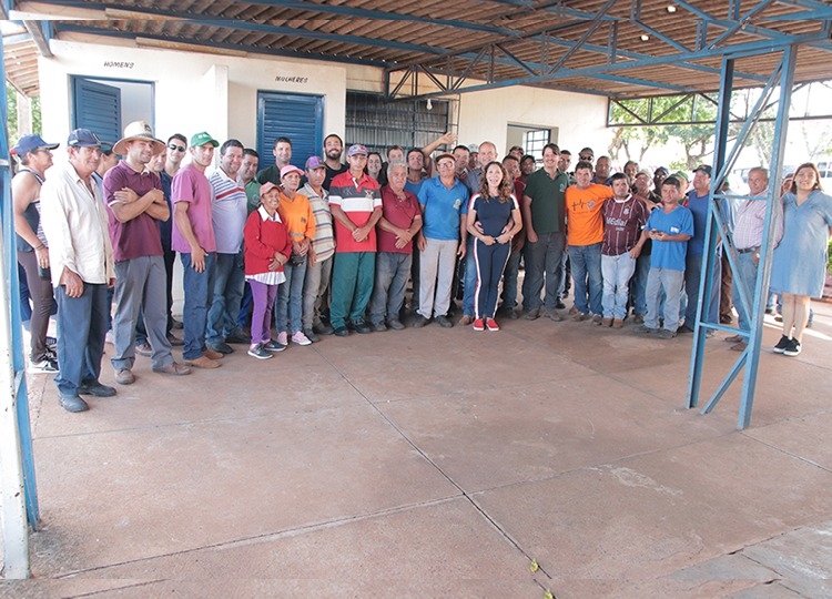 Entrega de cestas básicas 