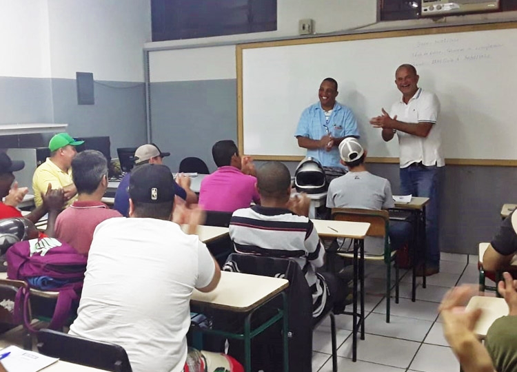 Formatura do curso de Técnicas de Lubrificação
