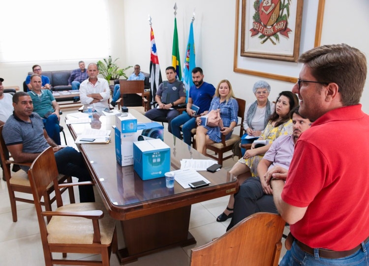 Implantação de câmeras de segurança