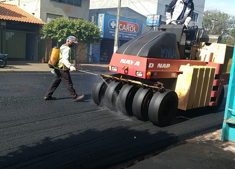 “Asfalto para Todos’ garante a revitalização de mais quarteirões da Avenida Davi Passarinho