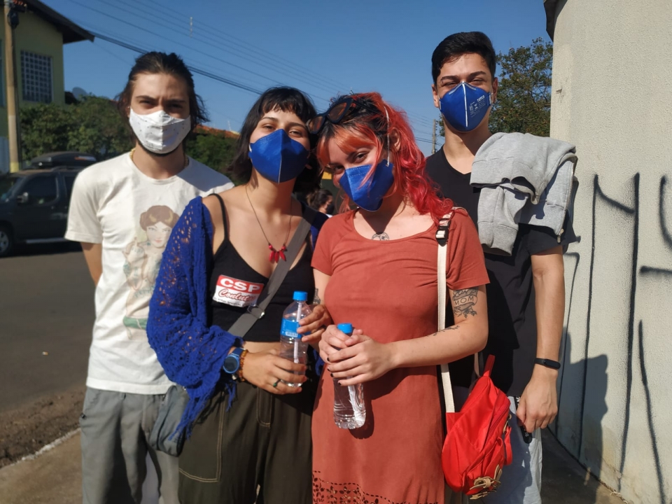 Milhares de jovens assisenses acima dos 18 anos recebem a primeira dose da vacina contra a COVID-19 