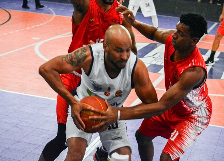 CIDADE EM MOVIMENTO: Basquete Assis vence Pinda e enfrenta a LSB na semifinal