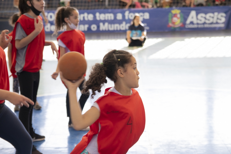 CIDADE EM MOVIMENTO: Educação realiza o 1º Jogos Escolares de Assis ‘Promovendo encontros, criando Memórias’