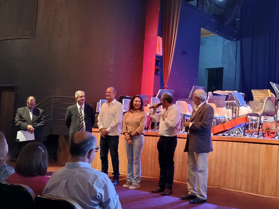 Orquestra Sinfônica Carlos Gomes encanta Assis em noite de solidariedade
