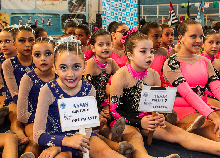 Torneio de Ginástica Rítmica reúne atletas de Assis e região