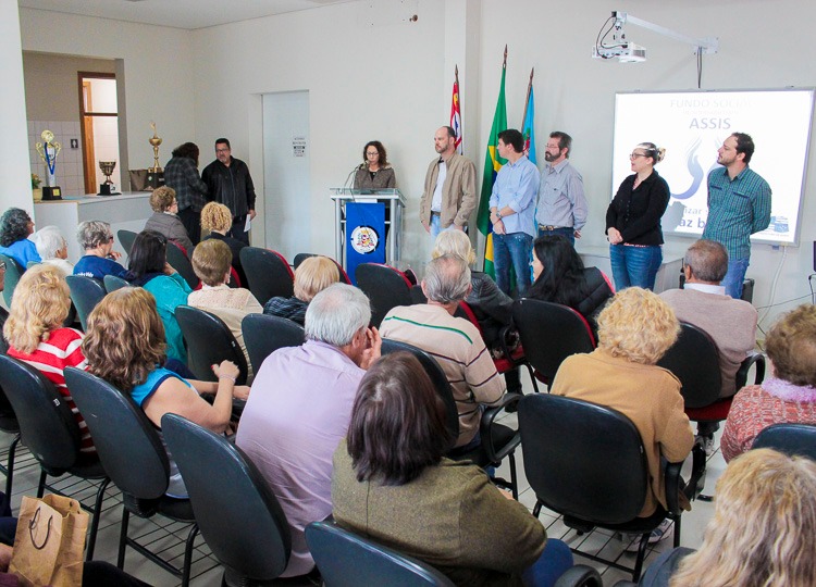 Fundo Social lança novos uniformes dos atletas que participarão do JORI