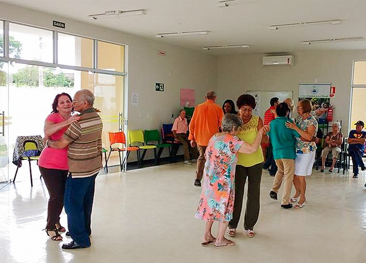 Assis comemora Semana do Idoso