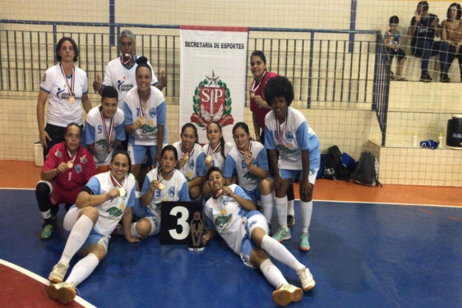 Futsal feminino de Assis é medalha de bronze na final. Time disputou o terceiro lugar contra Martinópolis nesta sexta-feira, 26. Nos pênaltis o placar foi de 3 a 2