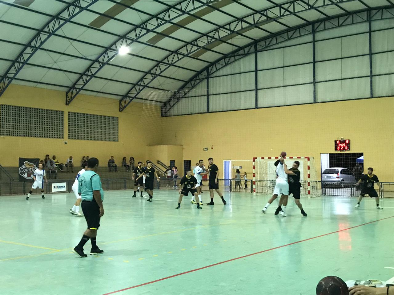 Handebol masculino se destaca e vence time de Martinópolis