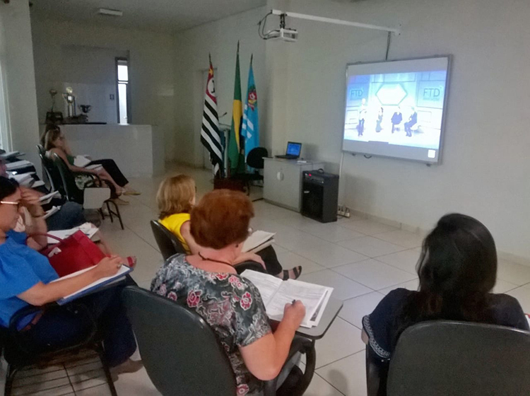 Direitos de aprendizagem é tema de videoconferência na Educação