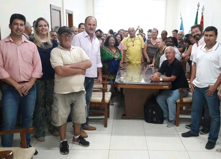 Prefeitura revela que suspensão de abono a inativos é proveniente de denúncia