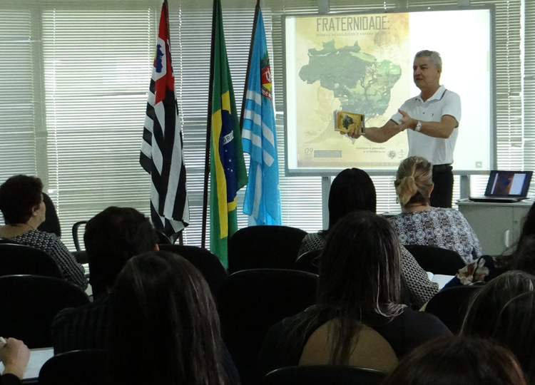Parceira para preservação de nascentes é apresentada a diretores da Educação