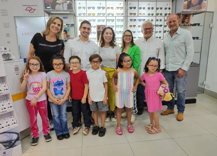 Fundo Social inicia entrega de óculos do Projeto Visão do Futuro