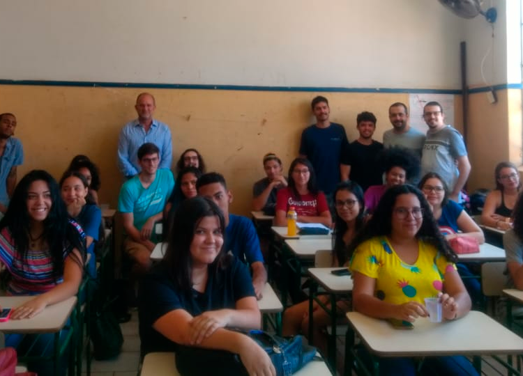 Prefeito José Fernandes e vereador Vinícius participam de abertura oficial do Cursinho Popular Darcy Ribeiro