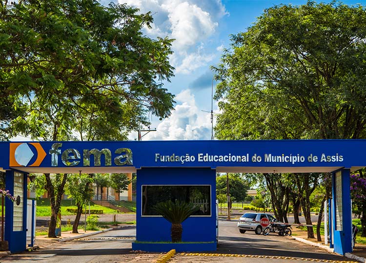 Servidores municipais e dependentes têm bolsa de estudo na FEMA