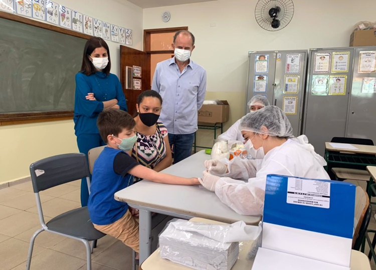 Prefeitura inicia testagem em massa da COVID-19 em alunos da Rede Municipal