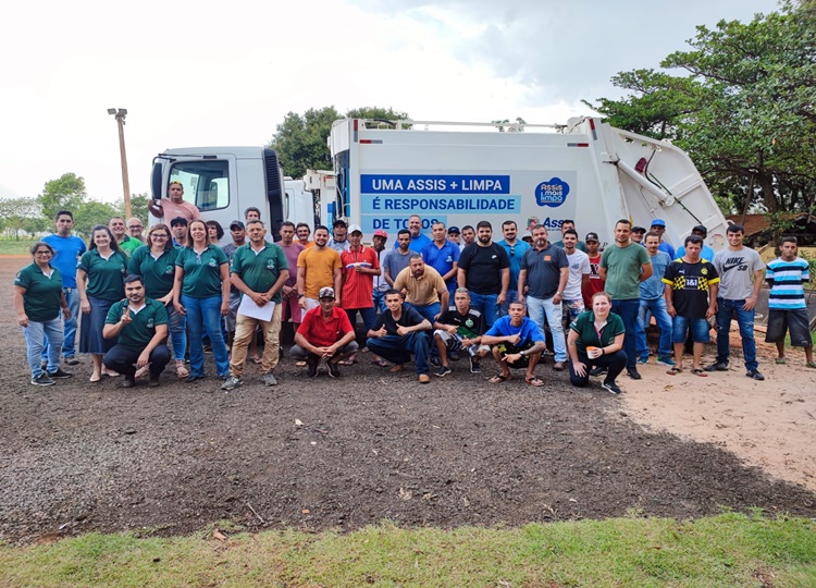 Prefeitura realiza café da tarde em homenagem ao Dia do Coletor