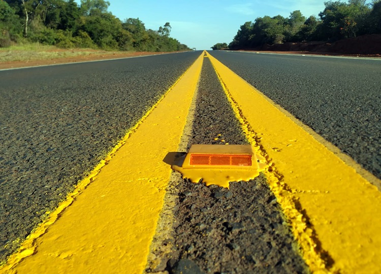 Executivo finaliza ciclofaixa com sinalização viária até o Ecolago; nos próximos dias, Rodovia Manoel Fernandes será revitalizada em toda sua extensão