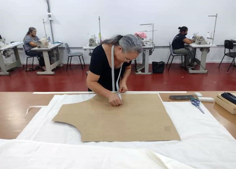 Fundo Social abre inscrições para curso de Modelagem Industrial de Camisetas e Agasalhos com certificação do SENAI