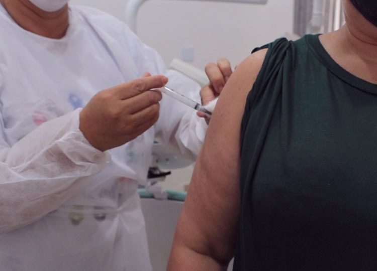 Assis está em 1º lugar no ranking das cidades que apresentam mesmo padrão populacional na aplicação da 1ª dose contra COVID-19