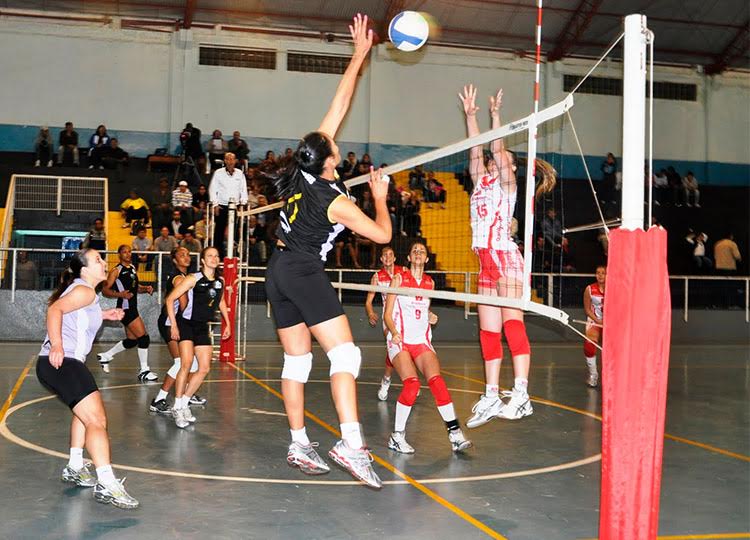Autarquia realiza peneira para vôlei feminino