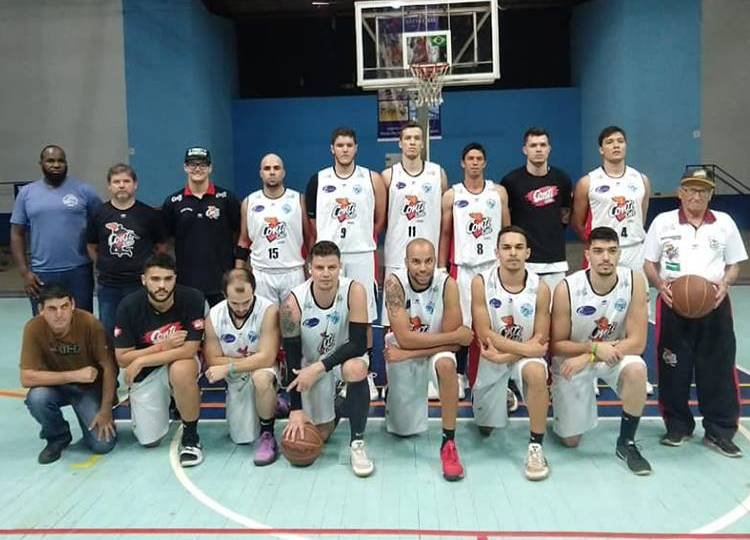 Basquete adulto de Assis lidera LBC e sonha com a elite