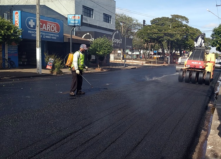 ‘Asfalto para Todos’ garante a revitalização de mais quarteirões da Avenida Davi Passarinho