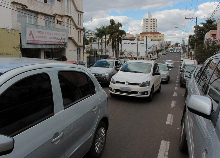 Trânsito terá alterações de fluxo durante o final de semana