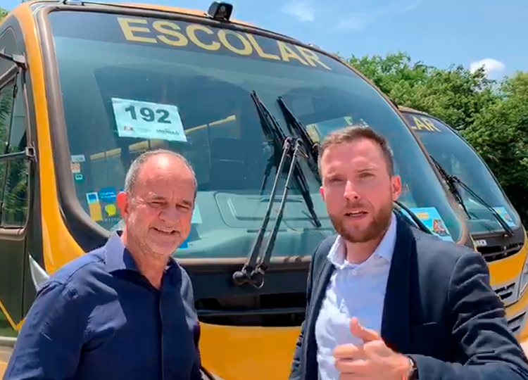 Assis é contemplada com um ônibus escolar com recursos do FNDE