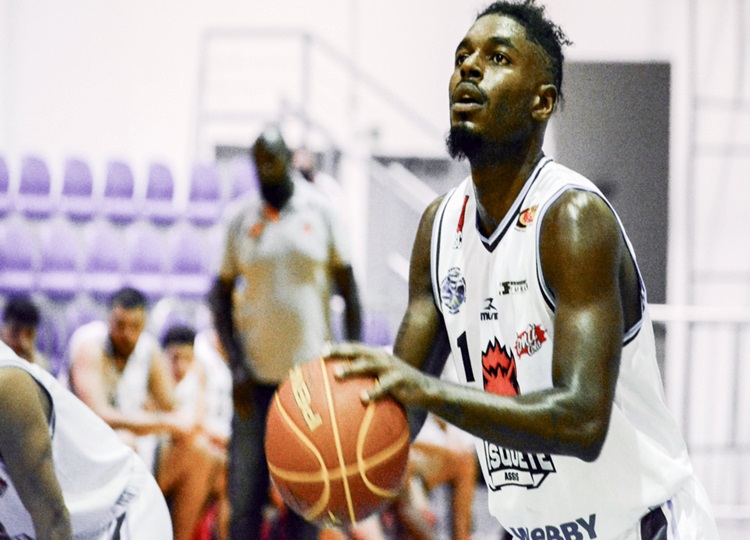 Basquete Assis vence Pinda e segue na liderança do Paulista