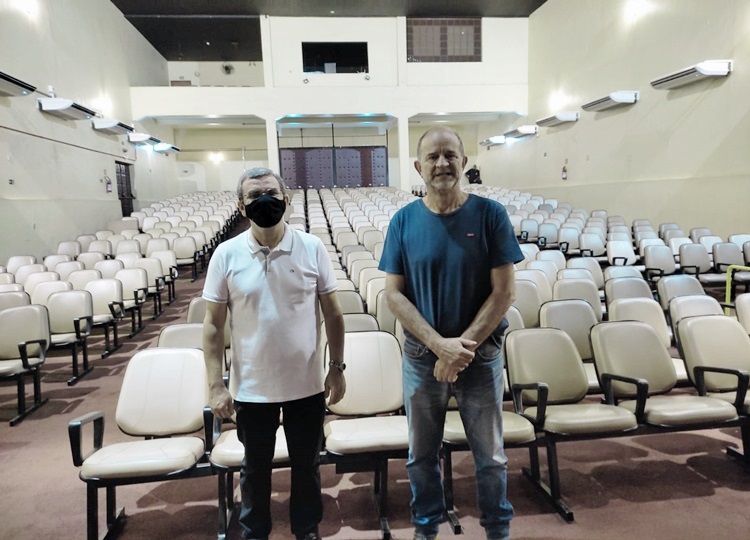 CULTURA EM MOVIMENTO: Prefeitura inaugura climatização do Teatro Municipal Padre Enzo Ticinelli