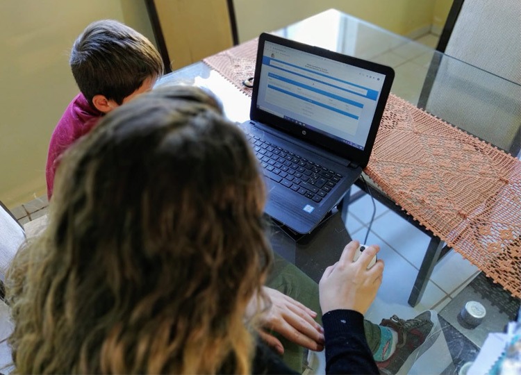 Mais de 4 mil alunos já estão cadastrados no sistema online de conteúdos da Rede Municipal de Educação
