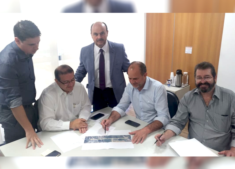 Prefeito e lideranças visitam ARTESP