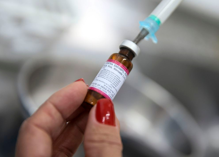 Duas crianças aguardam resultado para Dengue e Sarampo em Assis