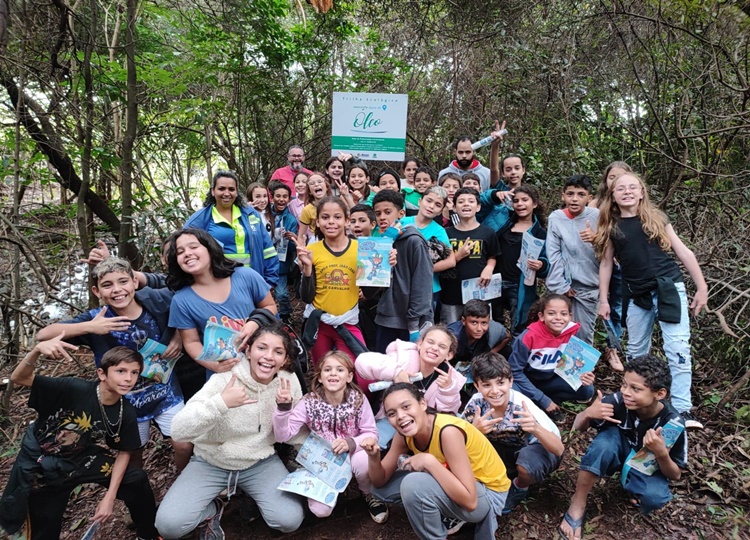 TRILHA ECOLÓGICA: Alunos do 5º ano da rede municipal participam de passeio educativo sobre a preservação das nascentes