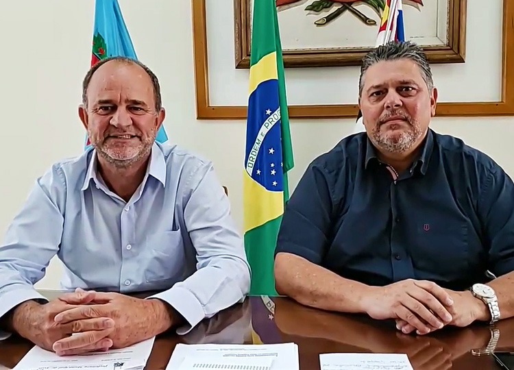 Prefeito concede reposição salarial aos servidores municipais referente ao ano de 2016