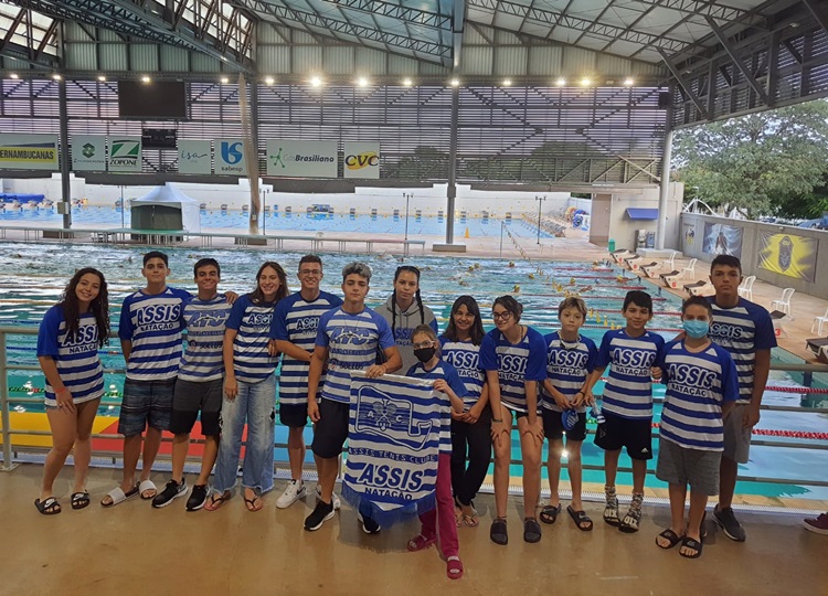 Esporte em Movimento: Natação de Assis busca resultados positivos no Torneio Regional em Marília