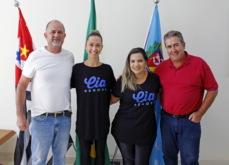 Prefeito José Fernandes e vice apoiam Projeto RENOVO em missão de evangelização