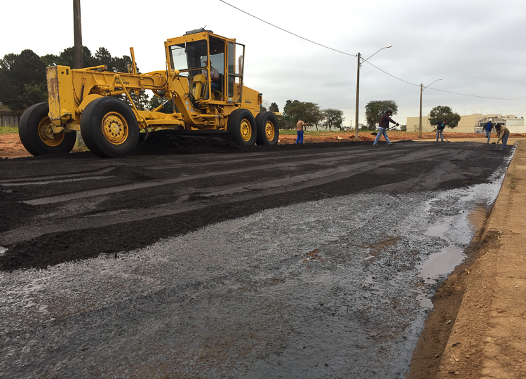 Melhorias são realizadas em vias públicas na Vila Tênis Clube