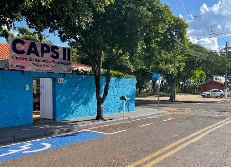 CAPS atende em novo endereço